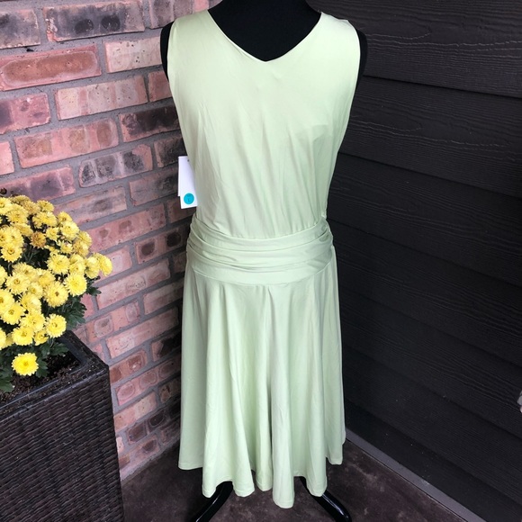 Alyn Paige lime green dress size L NWT MSRP $60 - Picture 3 of 3